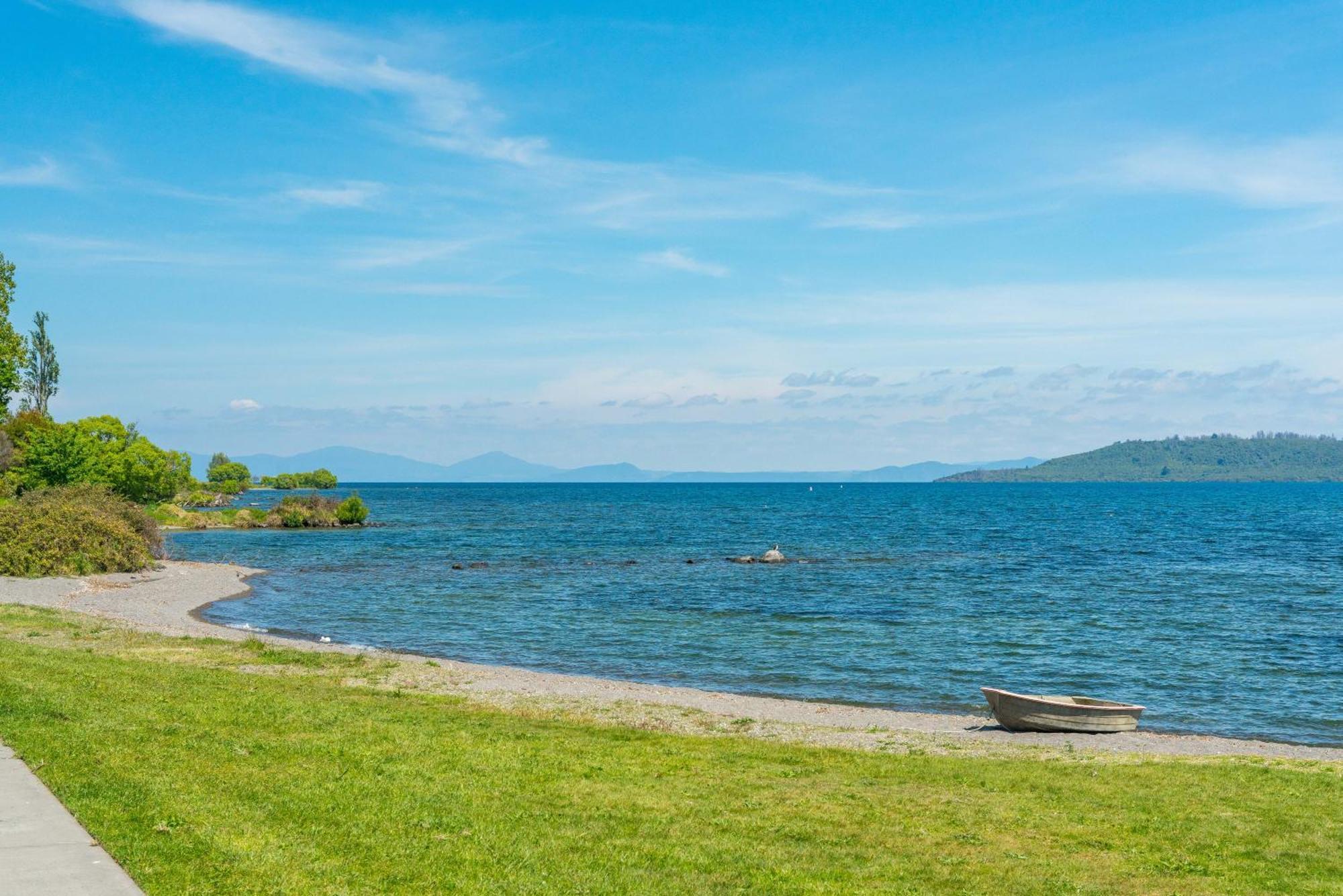 Lakeview Cottage - Rainbow Point Holiday Home Taupo Exteriér fotografie