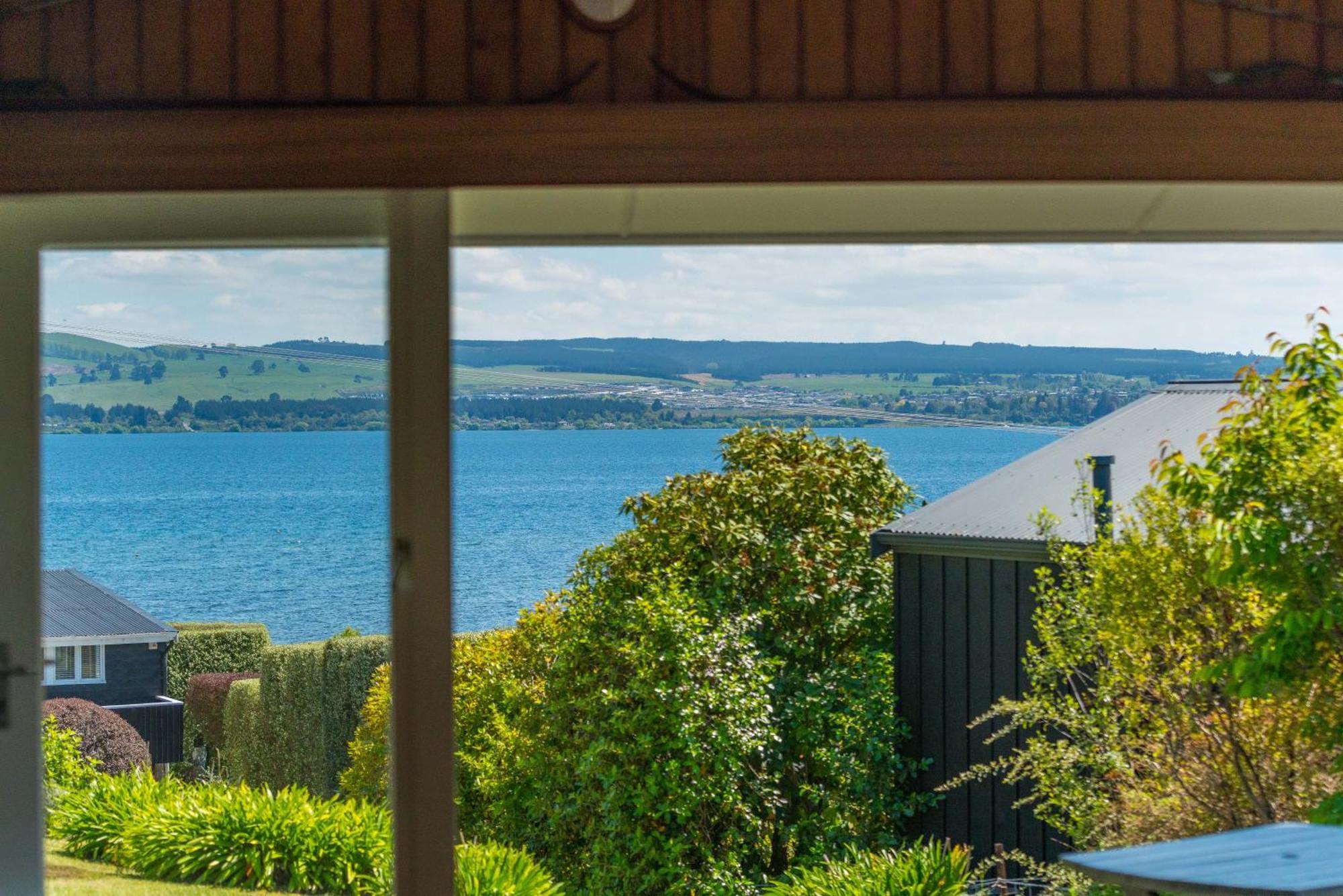 Lakeview Cottage - Rainbow Point Holiday Home Taupo Exteriér fotografie